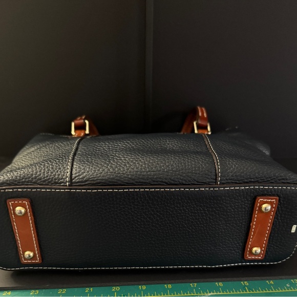 Dooney & Bourke Lexington Shopper Tote Bag, Pebbled Leather, Double Handle. EUC - Picture 3 of 7